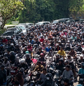 Viral Antrean Panjang di SPBU Latu Abiansemal, Pertamina Sebut Pasokan BBM Belum Pulih