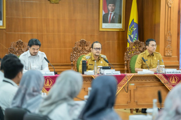 Wabup Bagus Alit Sucipta Terima Exit Meeting Pemeriksaan BPK RI 1